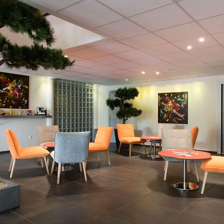 Hotel Kyriad La Rochelle Centre Ville Buitenkant foto