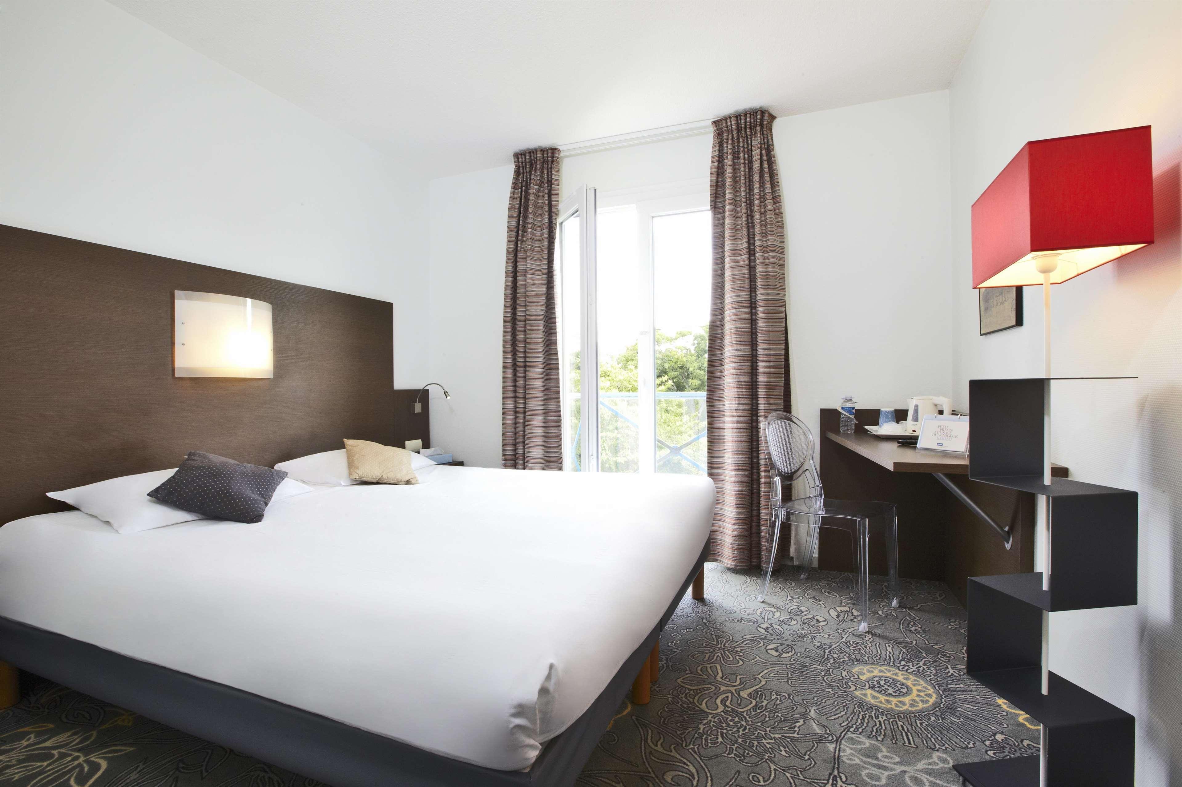 Hotel Kyriad La Rochelle Centre Ville Buitenkant foto